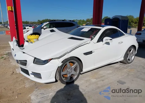 2016 Mercedes-Benz Slk 350 z USA, uszkodzony, nr VIN WDDPK5HA3GF115465